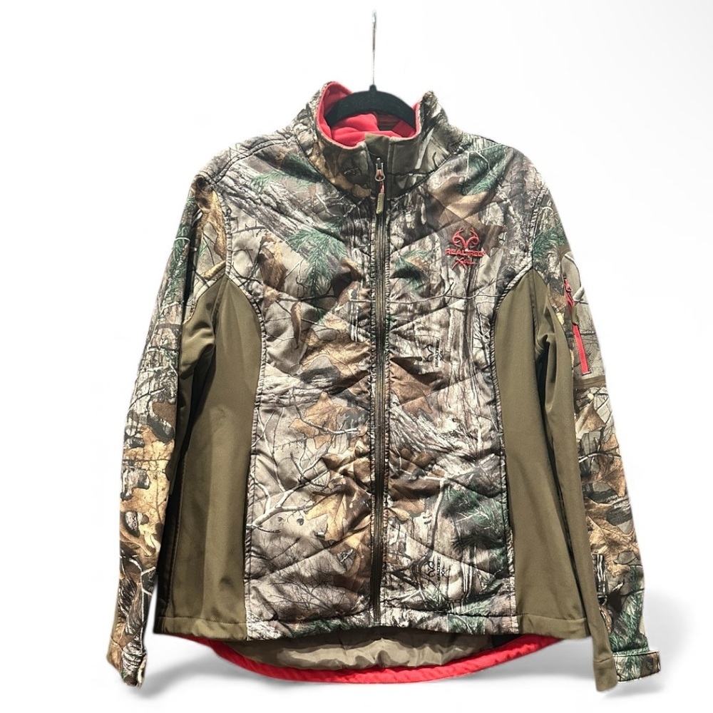 Realtree Camouflage Women’s Jacket with Red Logo size XL